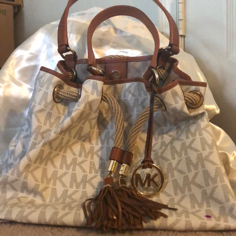 MK purse